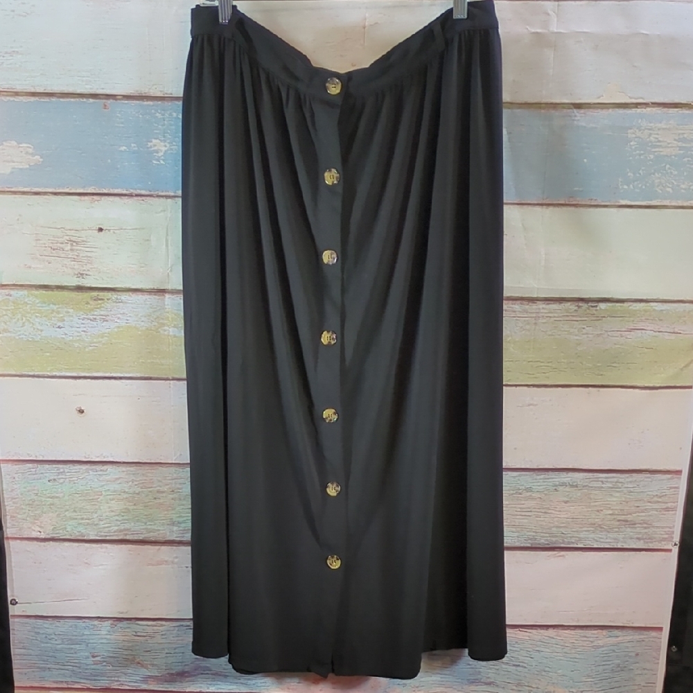 Terra & Sky Black Skirt